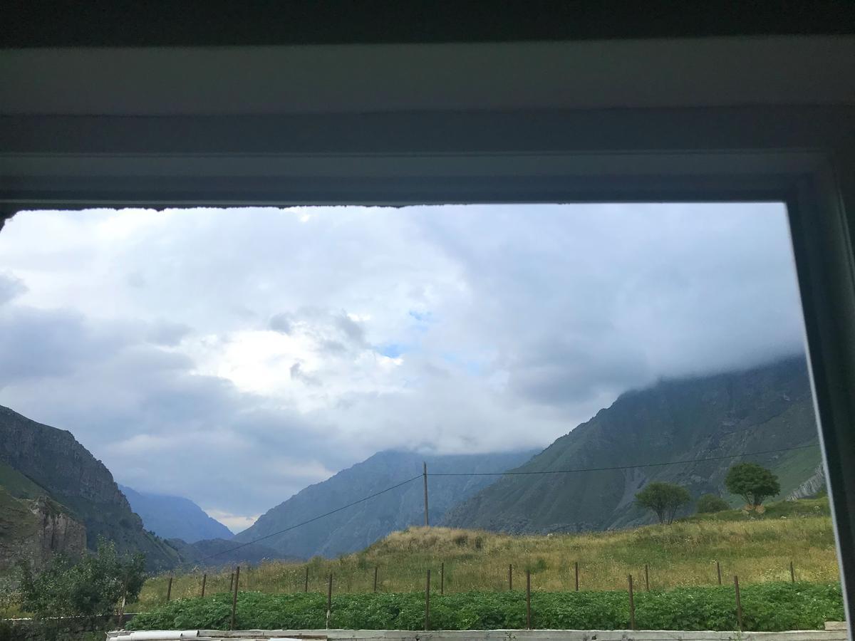 Riverside Kazbegi Buitenkant foto