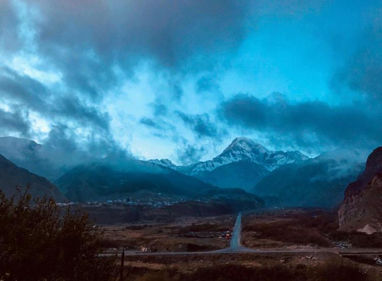 Riverside Kazbegi Buitenkant foto