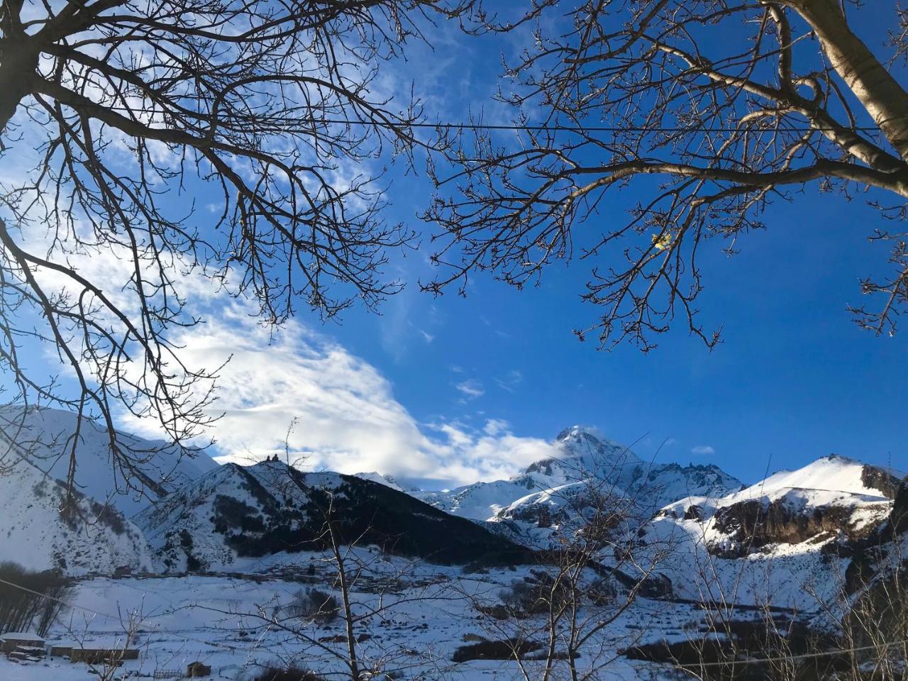 Riverside Kazbegi Buitenkant foto